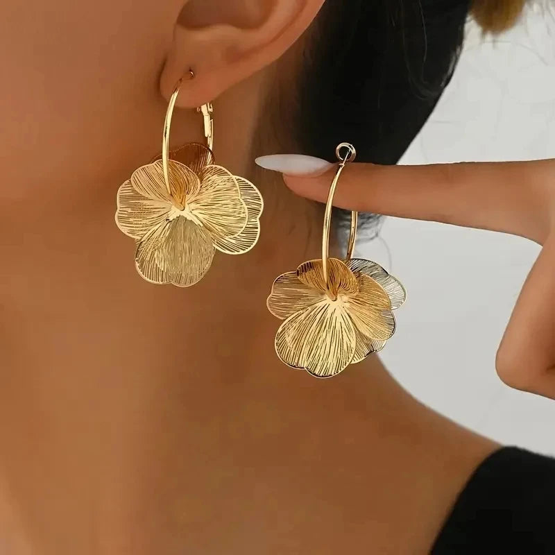 Flower Dangle Earrings